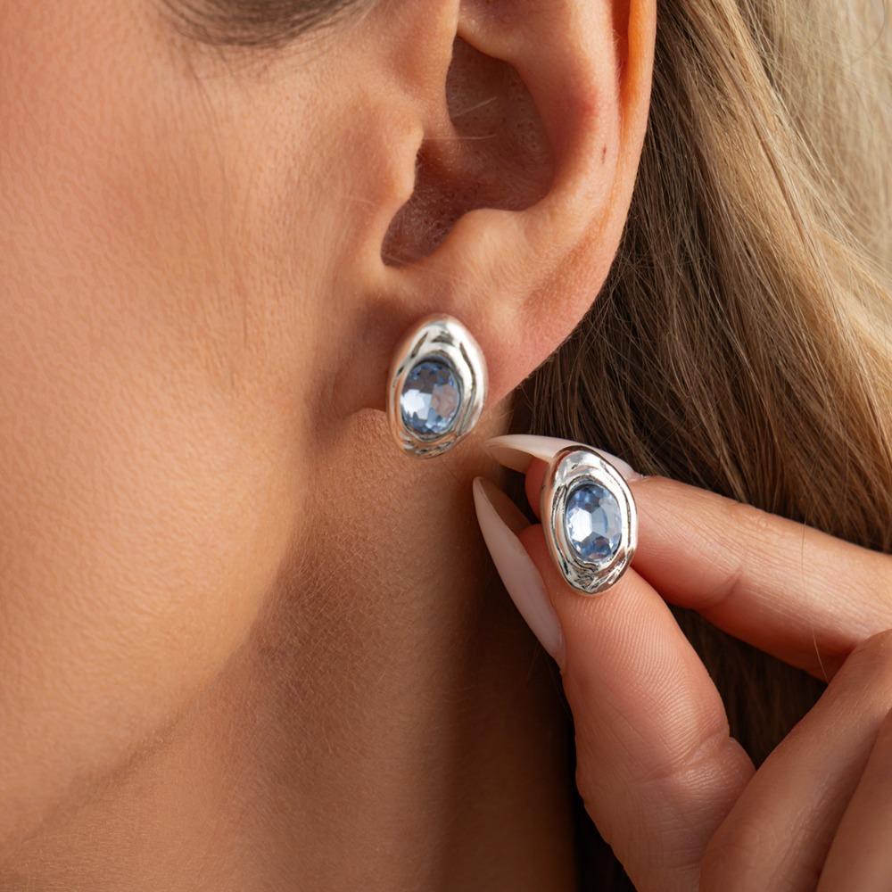 Irregular liquid metal wrinkled earrings with temperament for commuting, diamond studded transparent gemstone earrings for women