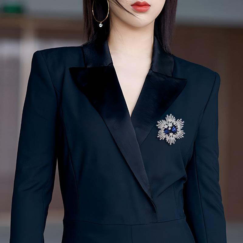 European and American Retro Alloy Diamond-studded Flower Brooch Fashionable Large Flower for Formal Dress