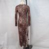 Abito da donna a maniche lunghe con scollo rotondo e stampa mesh con spacco