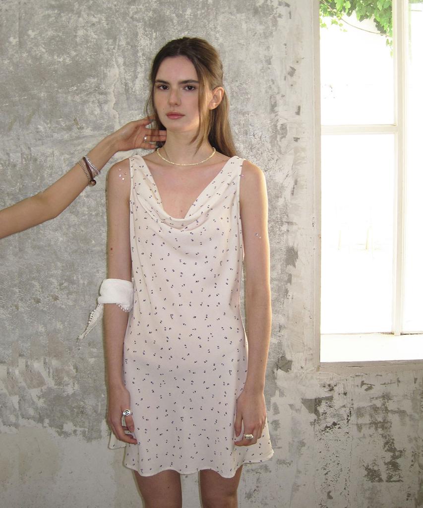 Eopaeleolakaibeu Peony Floral Cowl Dress - Cream