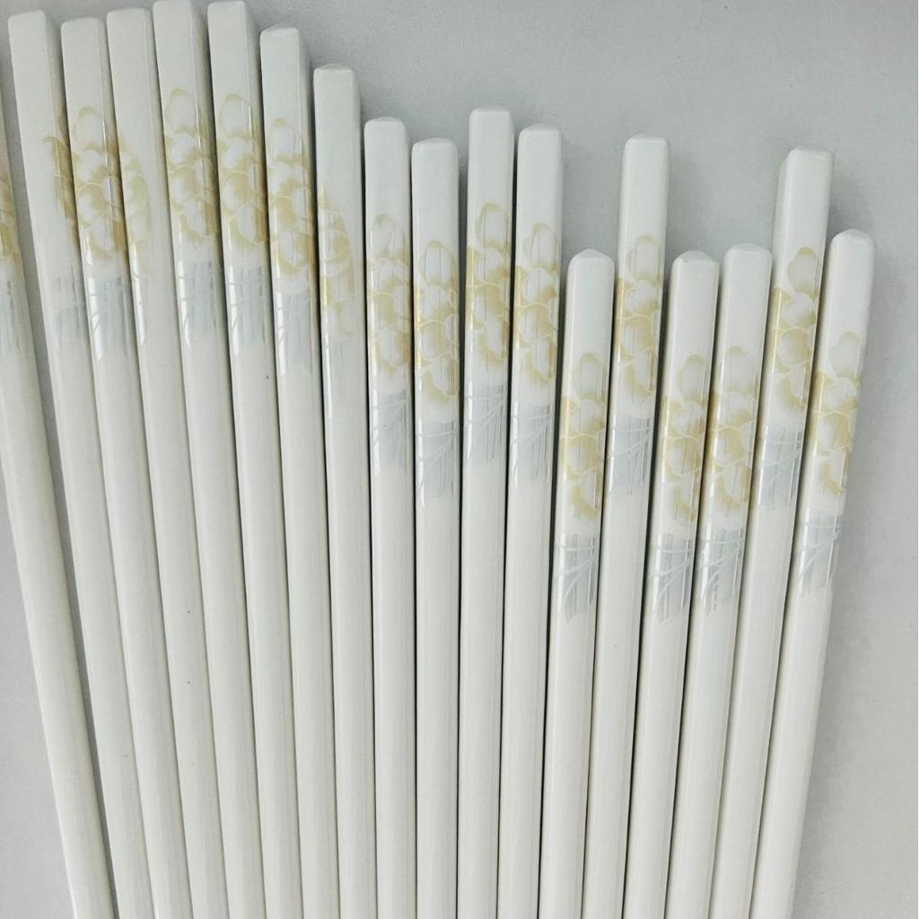 High-Temperature Resistant Luxury Macaron Color Ceramic Chopsticks - Easy To Clean