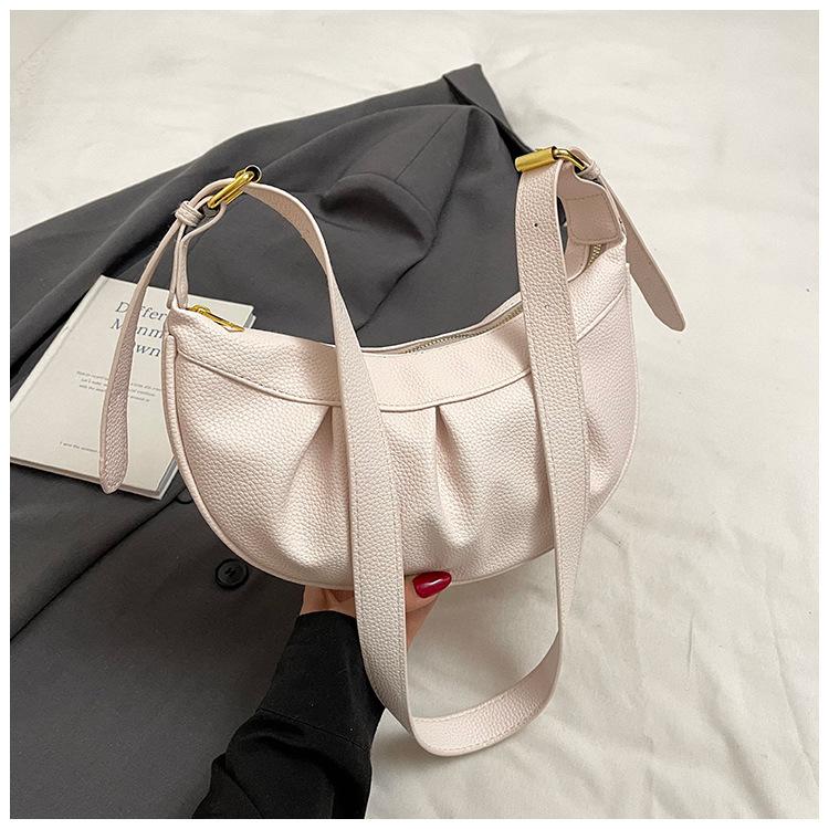 

Versatile ins small bag women s summer new 2025 trendy Internet celebrity pleated chain bag crossbody fashion niche dumpling bag белый