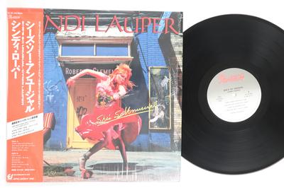 LP Record CYNDI LAUPER  Shes So Unusual 253P486 PORTRAIT 1983 Japan Obi Rock Used