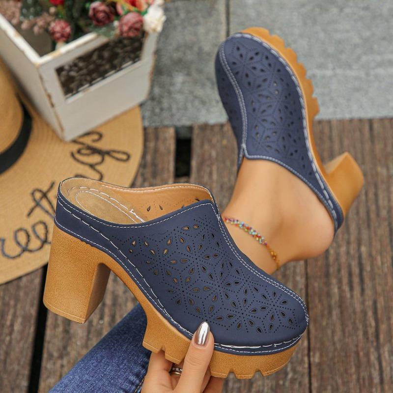 Damen Übergröße Wildleder High Heel Pantoletten Sommer Europäisch Amerikanischer Stil Geschnitzt Hohl Geschlossene Zehen Dick Blockabsatz