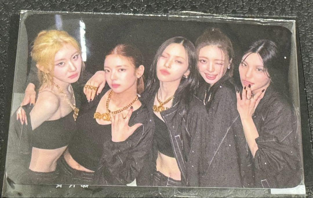 

[USED] itzy All GOLD MCD Sanok Pre-recorded Limited Trading Card