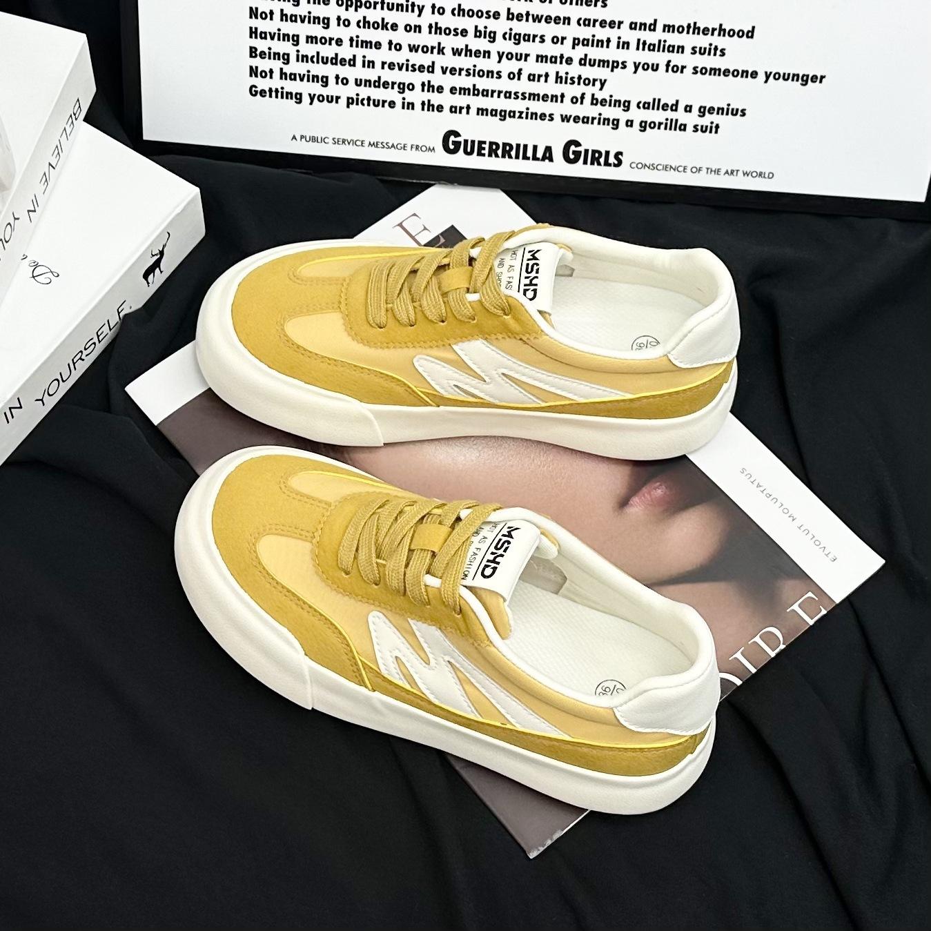 

Niche German training shoes women s 2025 spring new soft-soled retro versatile little white shoes flat-soled casual sports women s shoes 40