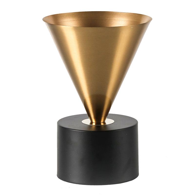 

Простая скандинавская креативная ваза, нестандартная, трехмерная, в форме трубы, цветочный сосуд, современная модель, украшение для гостиной, орнаменты