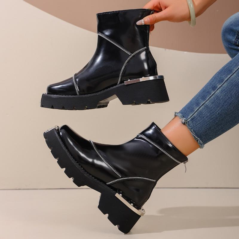Booties Autumn and Winter New Round Toe Metal Buckle Anti-slip Wear-resistant Block Heel Fashion Boots