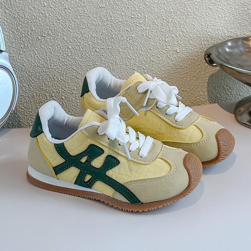 2025 Autumn New Children's Sports Shoes Trendy Shoes Medium and Old Children's Retro Running Shoes Boys and Girls Students Casual Shoes