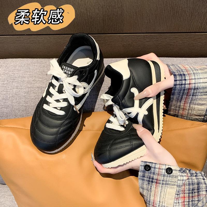 Retro German training shoes women's 2025 autumn new thick-soled versatile casual and lightweight Forrest Gump shoes popular height-increasing sports