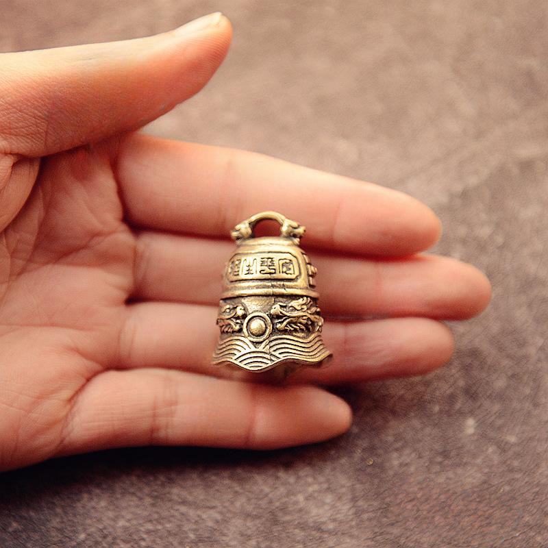 1pcs Brass Dong Huang Bell Vintage Bells Peaceful Bell Pendant Hanging Jewelry Home Ornaments Car Bell Pendant Desktop Decorative Ornaments Crafts