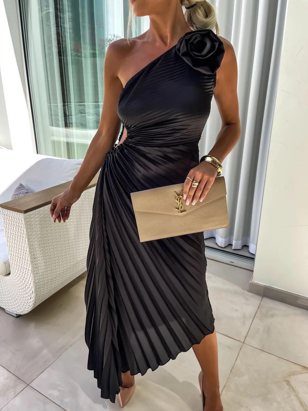 

Elegant One Shoulder Ruffle Evening Dress with Floral Detail and Waist Cutout S чорний