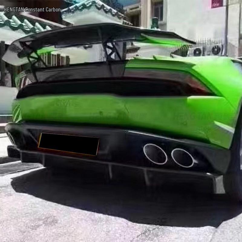 Lamborghini Huracan LP580/LP610 DMC Style Carbon Fiber Rear Diffuser