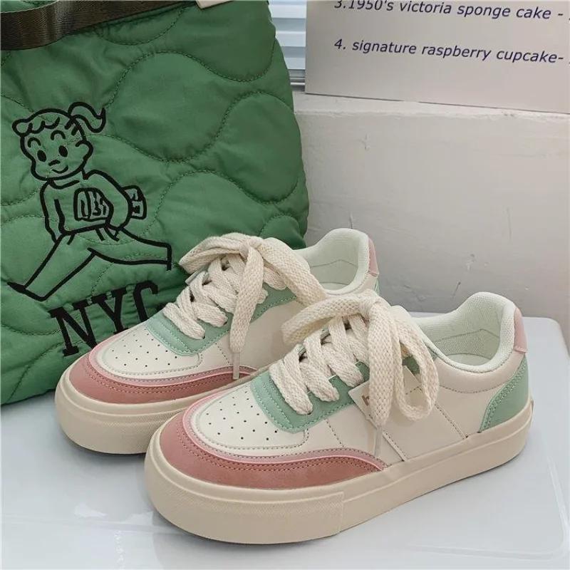 Fashion 2024 Autumn/Winter New Women's Casual White Shoes Retro Round Head Strap Thick Bottom Skateboarding Shoes
