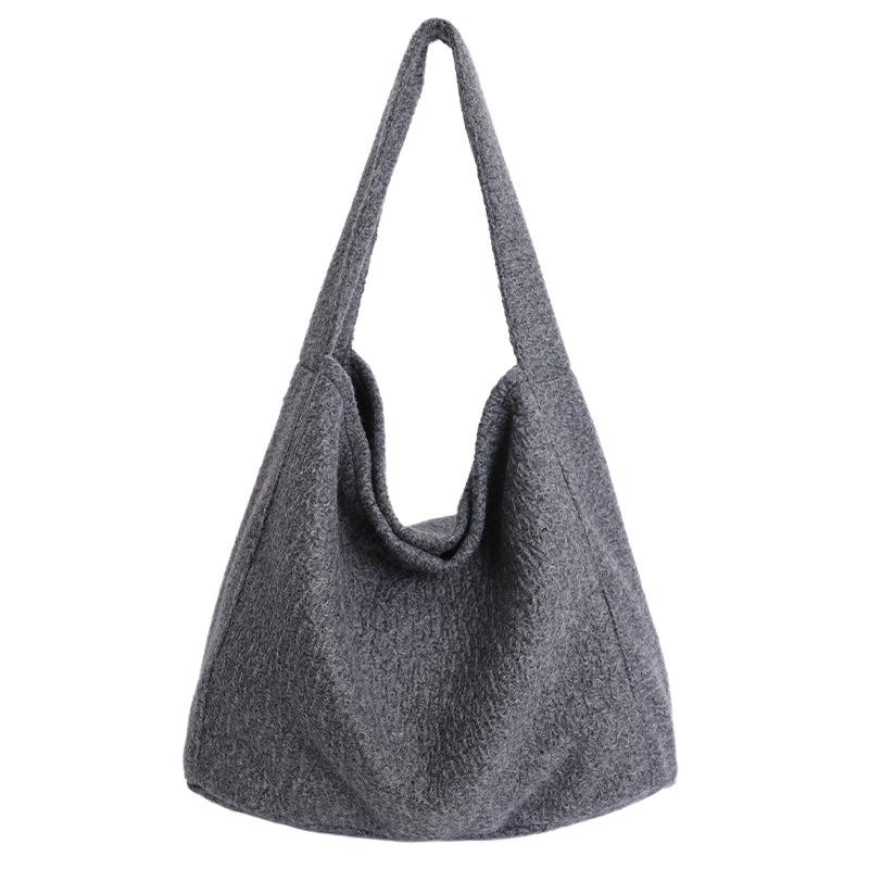 

New autumn and winter Korean version plush large-capacity shoulder bag commuting lazy style temperament versatile retro tote bag сірий колір