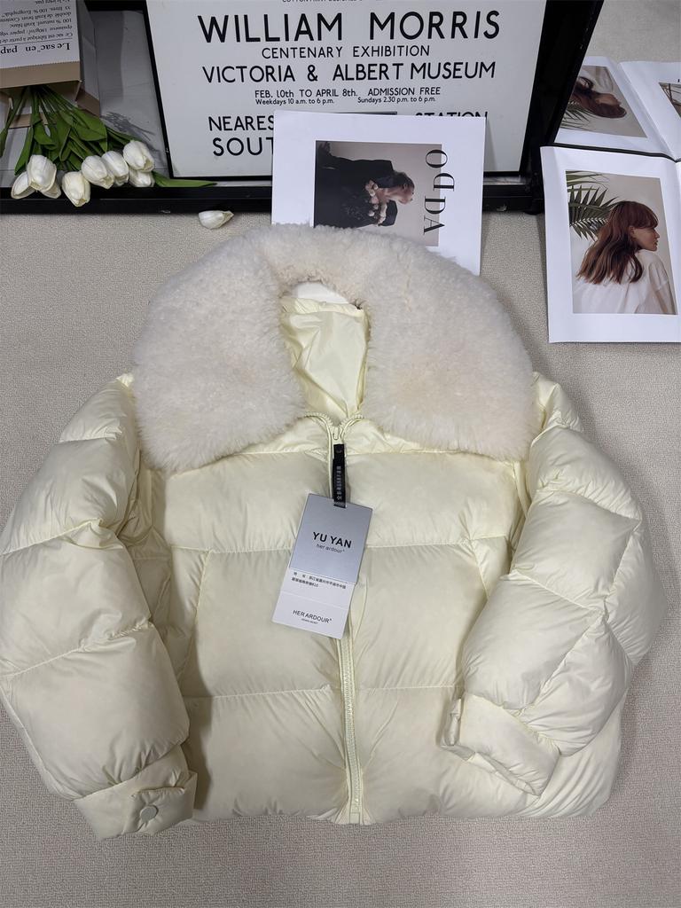 Yu Yan, Europe Station winter new designer sheep down big fur collar down jacket women
