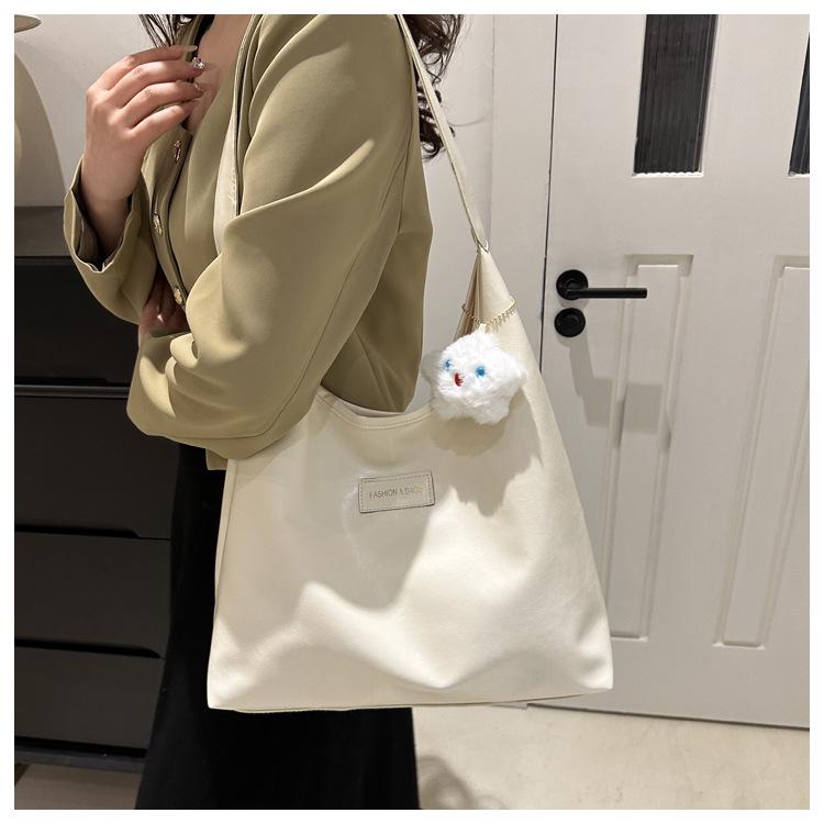 Oily Leather Large Slouchy Tote Bag: Women's 2024 Korean Style Casual Retro Spring Fashion, Large Capacity.