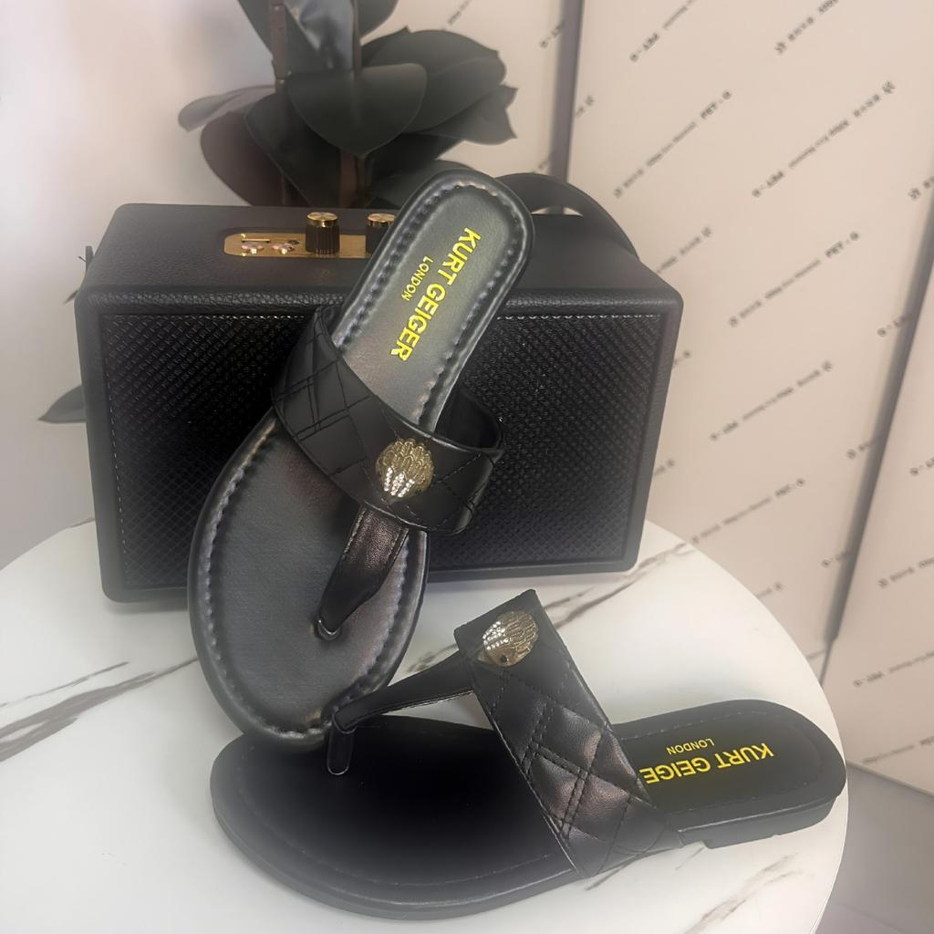 2025 New European and American Summer Large Size Foreign Trade Soft-bottom Slippers Wear Color One-word Eagle Head Thick-bottomed Cool Slippers Women