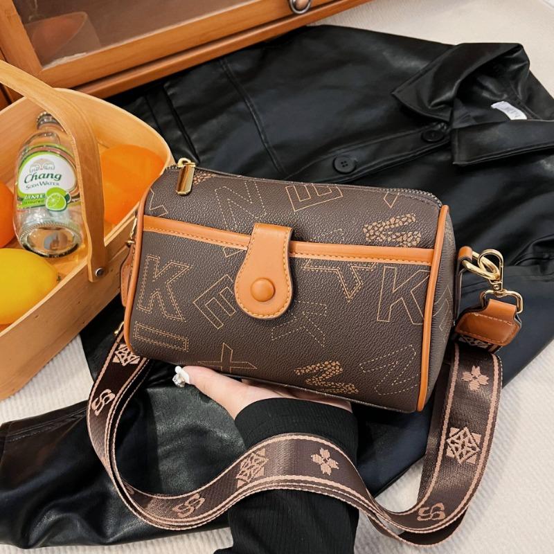 Fashion Large-capacity Women's Bags, New Single-shoulder Women's Crossbody Pillow Mother-in-law Bag