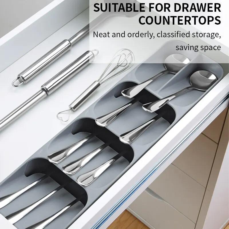 Upgraded plastic storage tray, adjustable cutlery organizer,cutlery drawer organizer with compartment slots/Cutlery Organizer