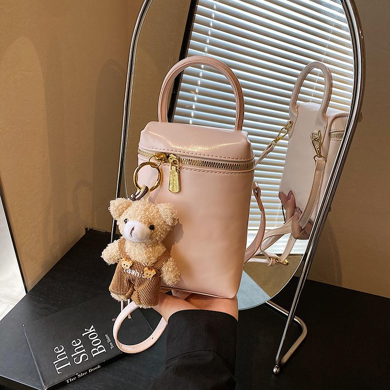 Niche handbag women's new retro casual shoulder mobile phone bag daily work messenger bag