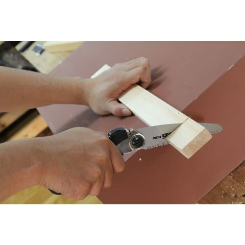 SK11 (SK11) Replaceable Blade Folding Saw, 120mm Blade Length, Lightweight, Compact, Pocket-Sized for Woodworking, S120-M