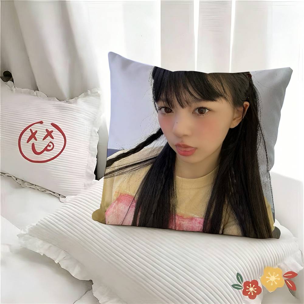 Pc KPOP Moka Singer IILLIT Pillow Case Fashion Square Pillowcase Bedroom Sofa Room Ins Decoration Leisure