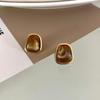 Maillard Brown Geometric Round Stud Earrings: Fashionable, Retro, and Versatile High-End Jewelry for Women.