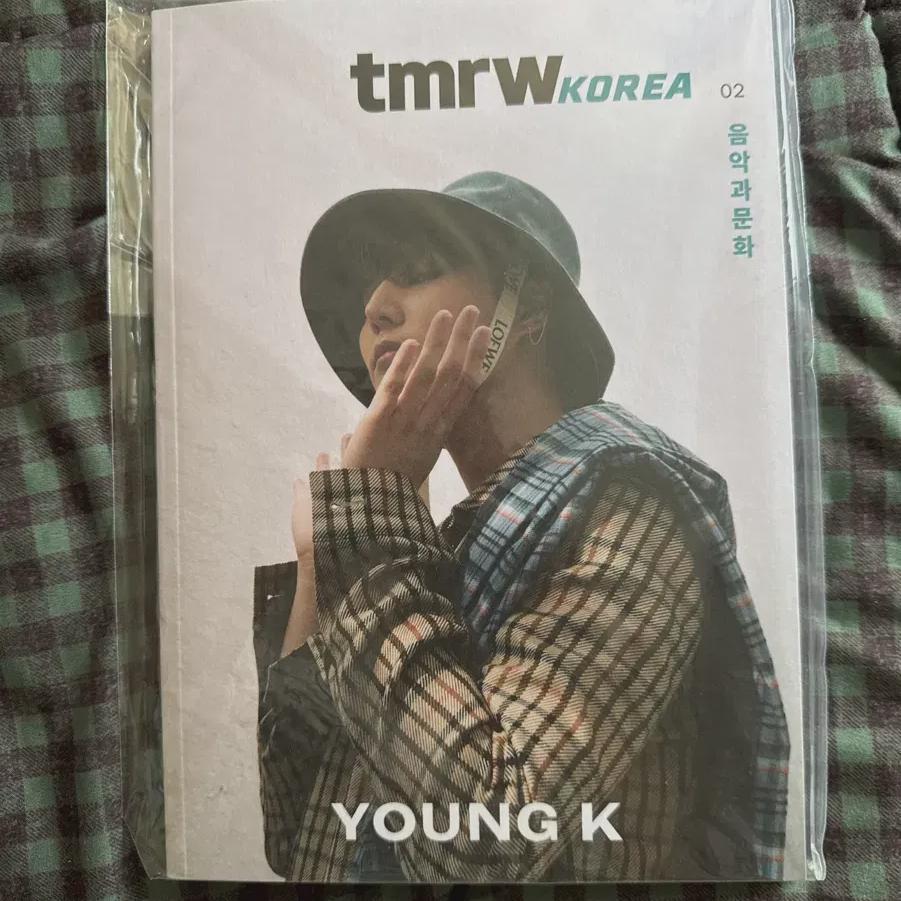 

Янг К Tmrw Magazine