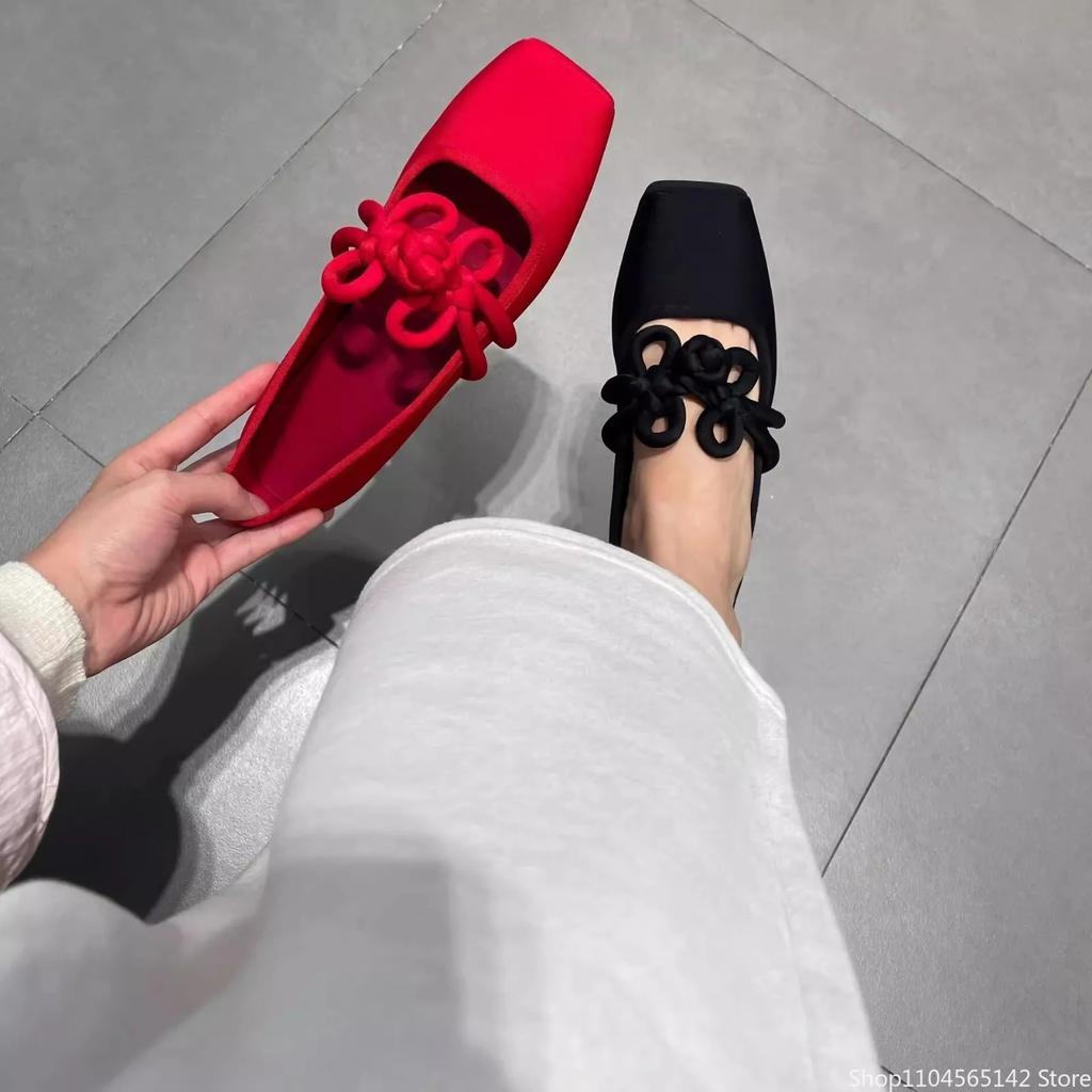 Ethnischer Stil Damen Rote Satin Mary Jane Schuhe Mode Flache Quadratische Zehenschuhe Frühling Herbst Weiche Sohle Ballerinas