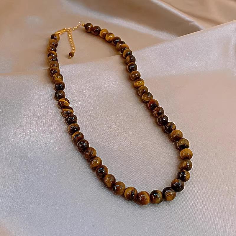Tiger Eye Stone Beaded Necklace for Women - Light Luxury, Unique, Stackable Clavicle Chain for Autumn and Winter Fashion