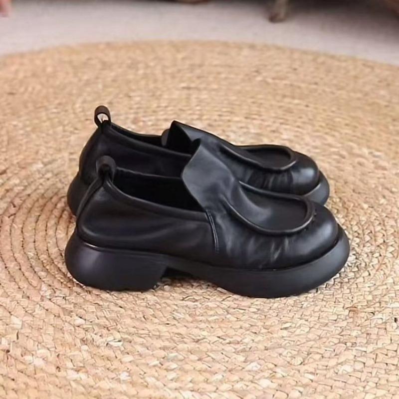 Retro soft sole deep mouth soft leather single shoes black small leather shoes women's new women's shoes autumn one pedal