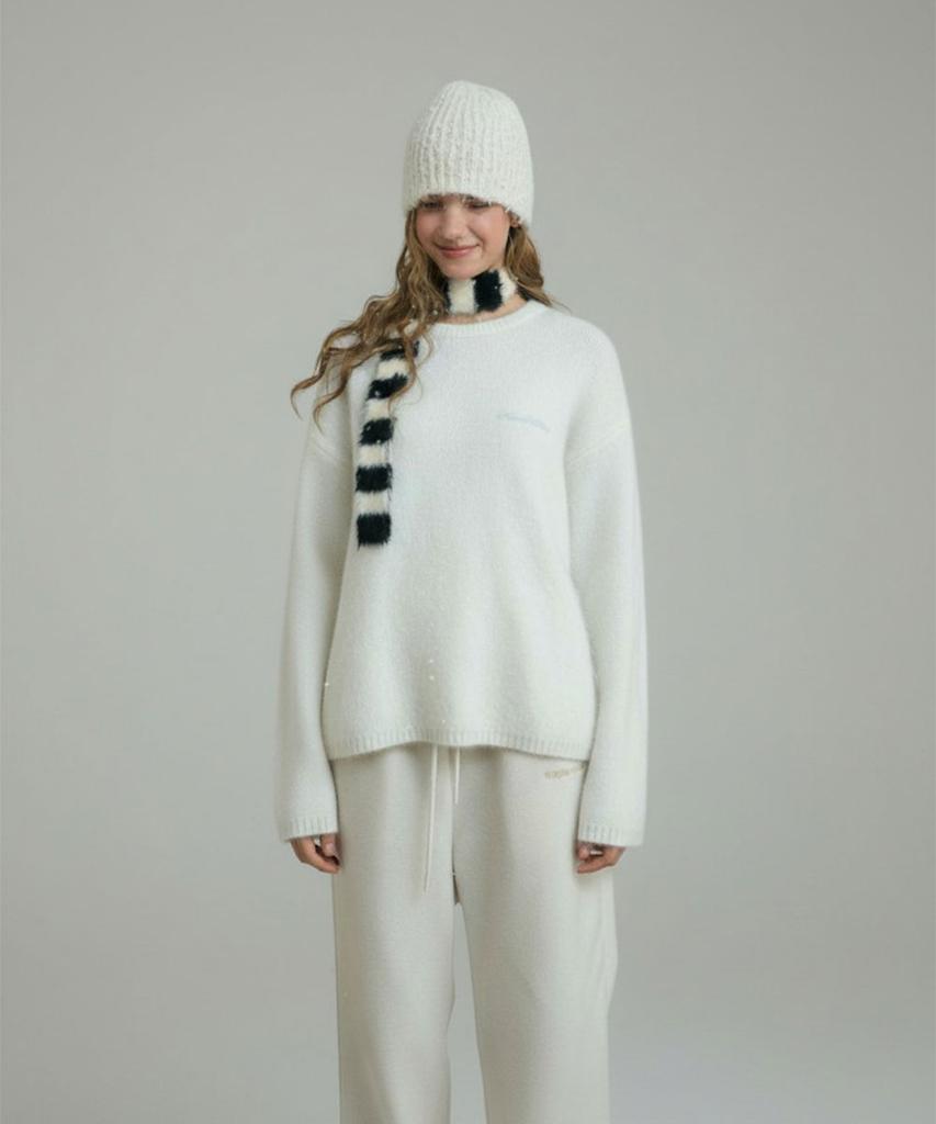 Eopaeleolakaibeu Toll Angora Round Knit - Ivory