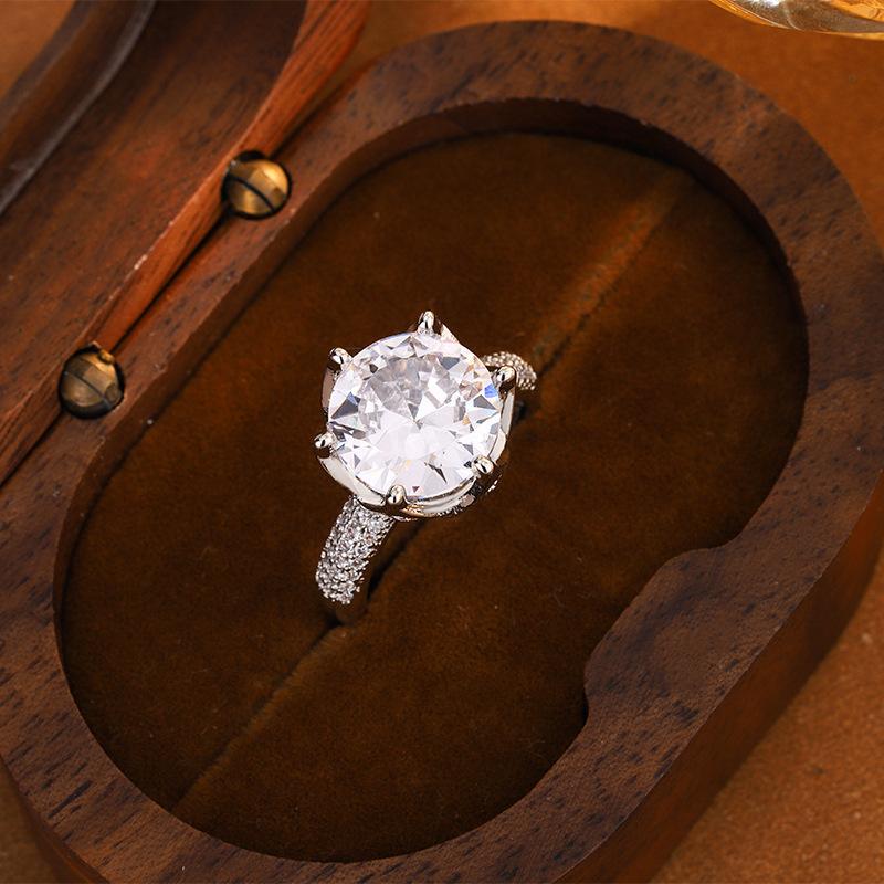 Jewelry Classic Plated Ladies Tk Diamond Ring Ring Six-Claw Luxury White Gold Petals