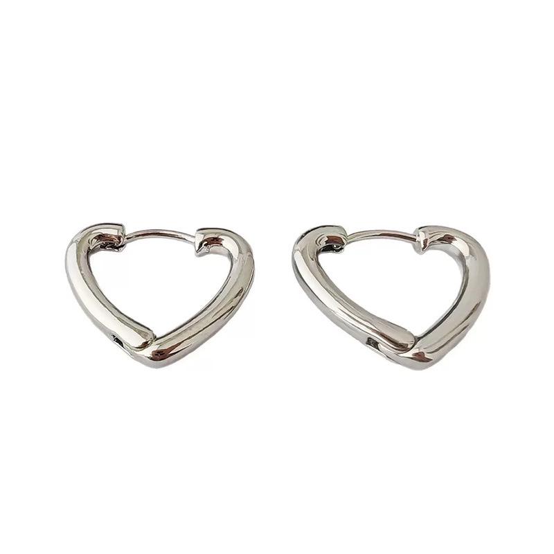 Elegant Alloy Heart Earrings: Luxe Geometric Studs