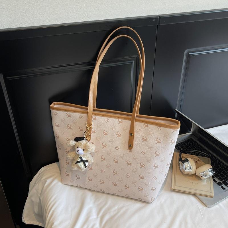 Fashion large-capacity bag women's 2025 new commuter versatile shoulder bag, high-end sense going out to work tote bag