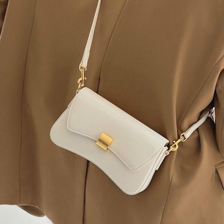 Premium Bag, Female Baguette Bag, Retro Hand-Held Underarm Bag, Foreign Style Girl, One-Shoulder Messenger Bag.