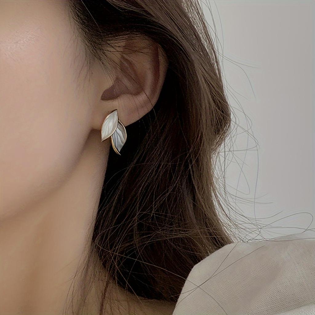 Minimalist Leaf Drop Earrings - Stylish Contrast Drip Oil Dangle, Trendy Fashion Jewelry for Women, Chic Daily & Party Accessories