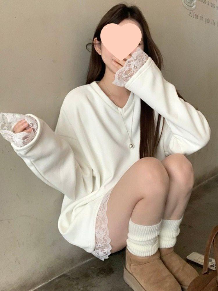 Women's Autumn Lace-Trim V-Neck Long Sleeve Fleece-Lined Loose Shirt