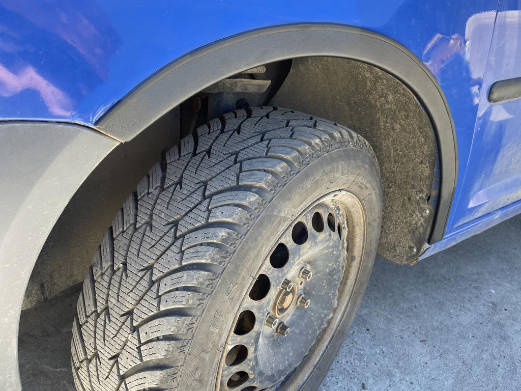 Căptușeli de arc (mat negru) Bază scurtă, 1 ușă glisantă (plastic) pentru Volkswagen Caddy 2004-2010