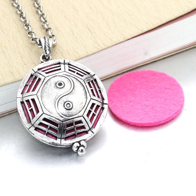Aromatherapy Necklace Tree of Life Diffuser Jewelry Vintage Open Locket Pendant Essential Oil Perfume Aroma Diffuser Necklace
