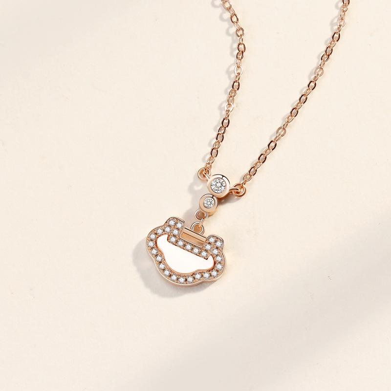 Ping An Lock Necklace Women's Guochao New Chinese Retro Long Life Lock Pendant Necklace