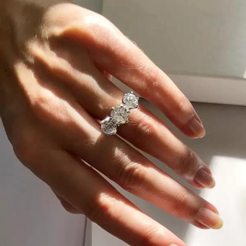 Elegant Women Rings Metal Finger Accessories Inlaid Three Sparkling CZ for Wedding Daily Party Chic Jewelry