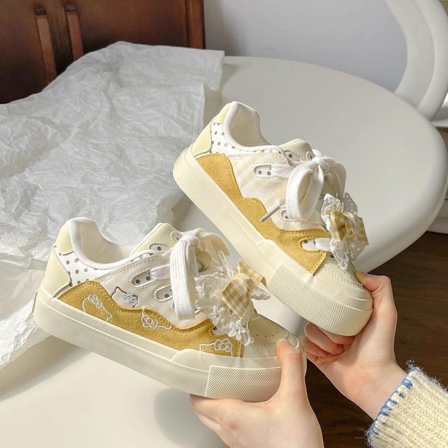 Cute bow bread shoes women's 2025 spring new platform casual niche non-collision versatile student board shoes