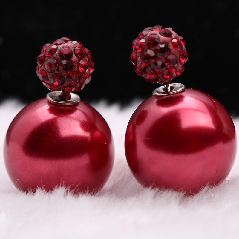 Korean version of fashionable women's earrings with diamonds and soft pottery size pearl studs, trendy temperament versatile earrings jewelry