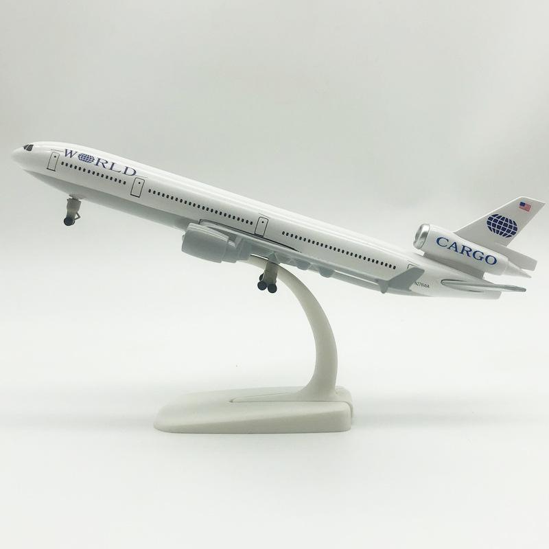 20CM Alloy Airplane Model with Landing Gear - Cargo Plane UPS-MD11