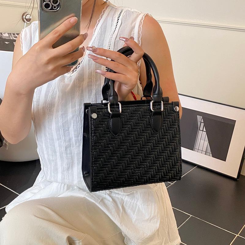 Handbag Casual Bag New Trendy Shoulder Bag Large Bag Textured Women's Bag Crossbody Bag Women's Bag Handheld