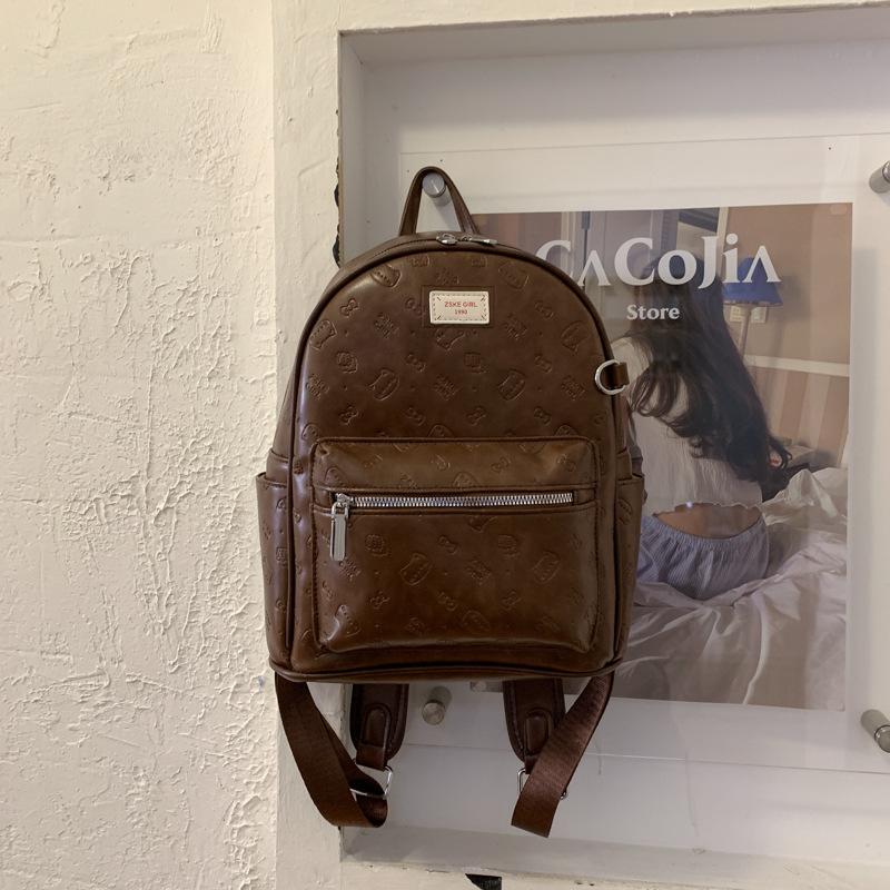 Simple Retro Embossed Backpack Bag 2025 New Autumn and Winter Fashionable Versatile Female Students Class Commuting Small Bag