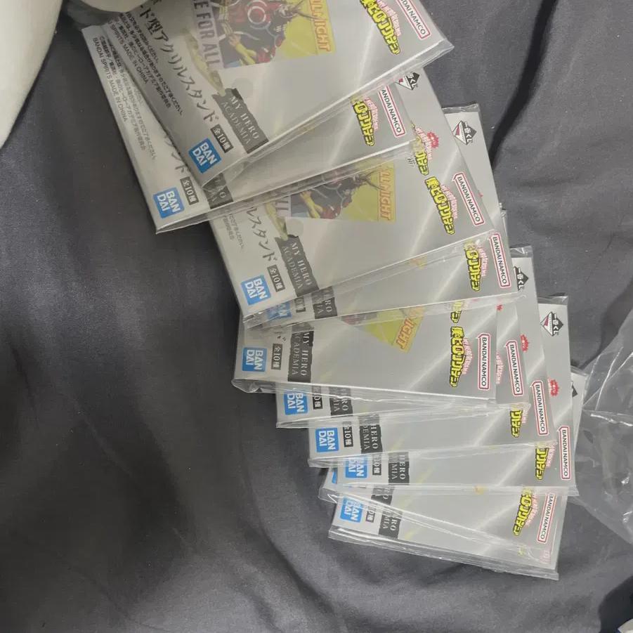 

Hiroaka Cheil Lottery F Prize Acrylic Stand Full Set