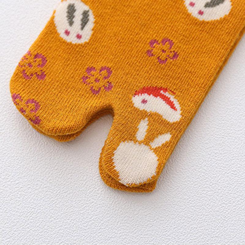 Two toed socks Women's cotton mid tube autumn and winter cartoon animal sweat absorbing warm Women's socks split toe socks